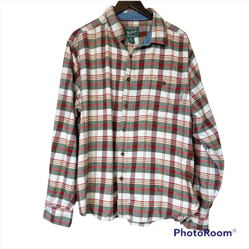 Woolrich red white and green plaid flannel button down shirt men’s XL